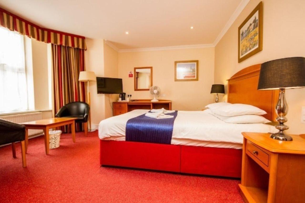 Chesters Hotel & Restaurant Salford  Luaran gambar